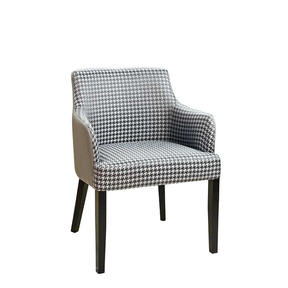 Beizton: Schwarz/Bezug: Kaiman-494 (außen), Cassio-14 (innen)