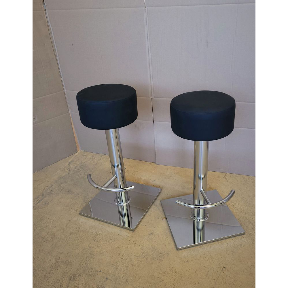 Metallbarhocker Cusa Sonderposten Metallbarhocker Cusa Sonderposten