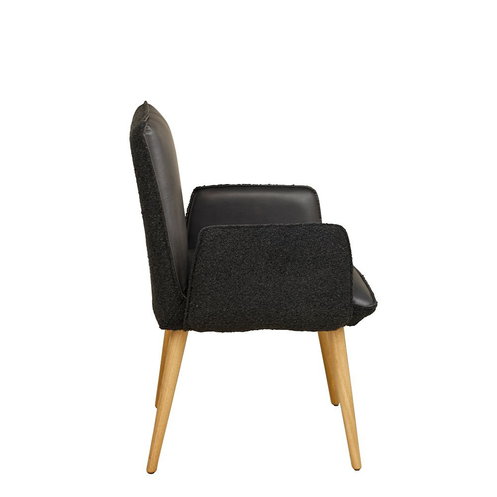 Gestell: Eichenholz │ Bezug (innen): A1987 │ Bezug (außen): Antelao-421