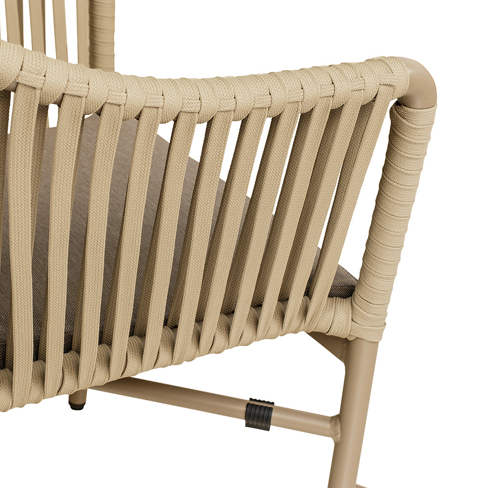 Ramila Macchiato Terrassenstuhl mit beigem Aluminiumgestell und Textilen-Rücken, stapelbar und wetterfest für Gastronomie Detailansicht Geflecht