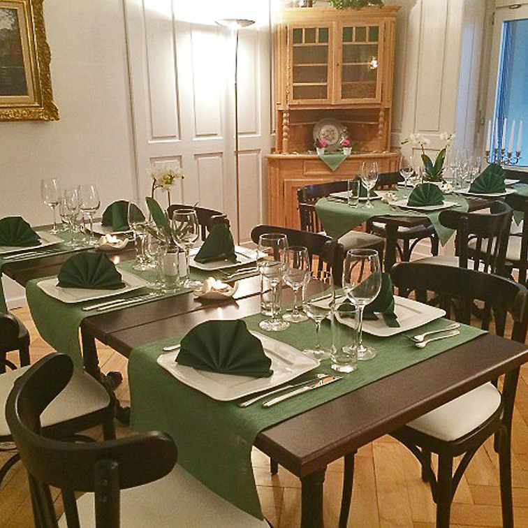 Foto: Bistro Erlesenes, Tägerschen an den Eichen