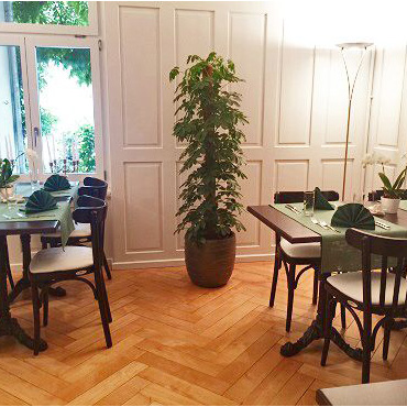 Foto: Bistro Erlesenes, Tägerschen an den Eichen