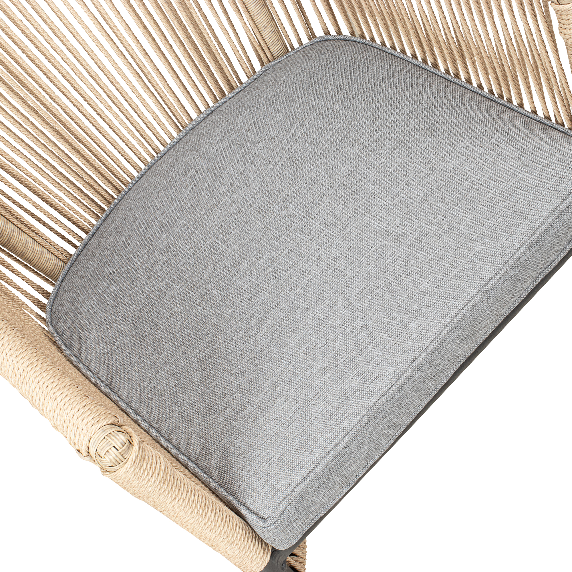 Mona Cream Outdoorstuhl mit Armlehnen und Sitzkissen – Sitzflaeche mit Kissen