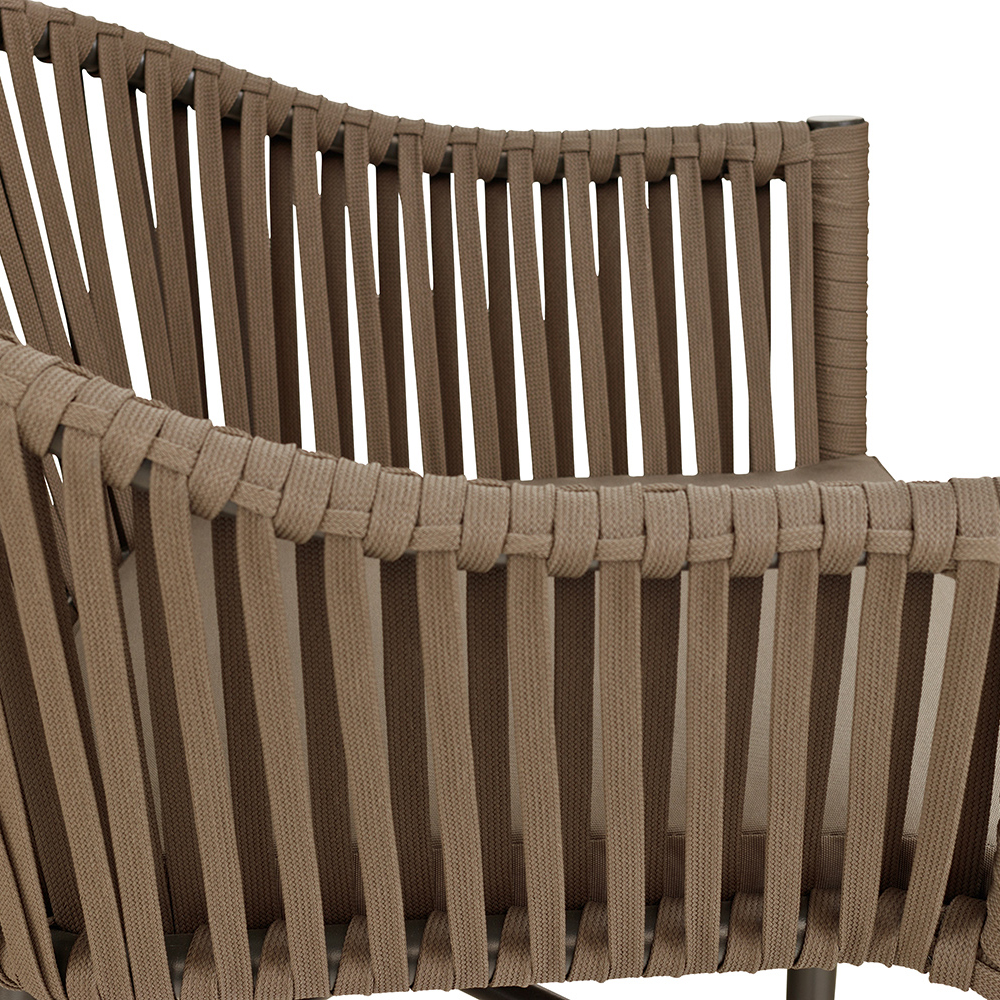 Outdoor-Barhocker Ramila-Bar Taupe mit Aluminiumgestell und grauem Sitzkissen Detailansicht Geflecht