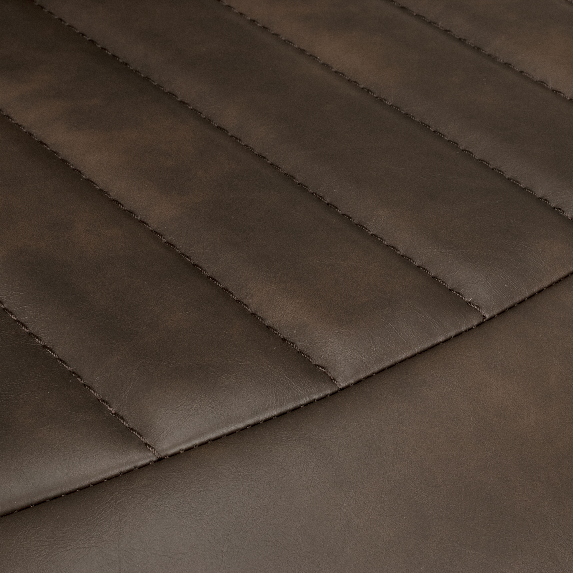 Polsterstuhl mit Armlehne Monte Carlo Brown – Detail Bezug