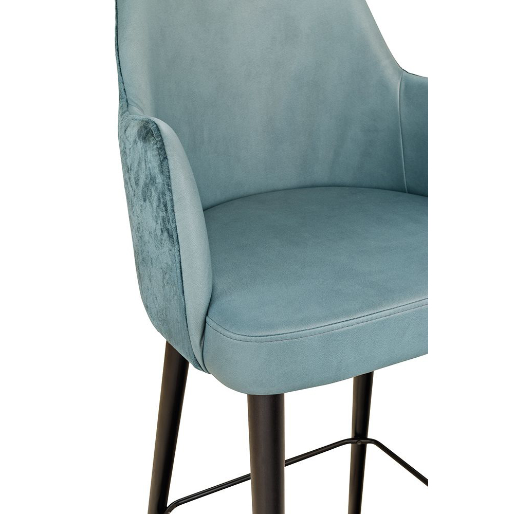 Beizton: PND1 | Bezug: Sitz Gavin-24  |  Rücken außen: Fogo-21