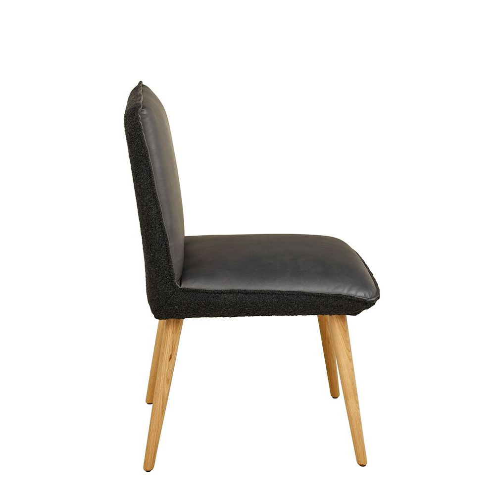 Beine: Eichenholz │ Bezug innen: A1987 │ Bezug außen: Antelao-421